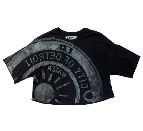 Manhole Cover Women's Cropped T-Shirt. Spirit of Detroit Print, Black Crop Top