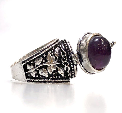 Amethyst Poison Rings, Silver Plated. Round or oval stone