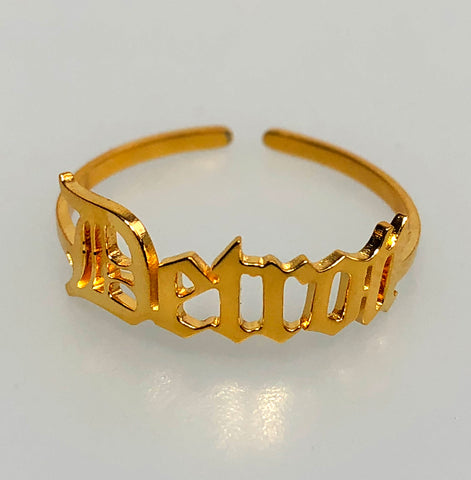 Detroit Adjustable Ring, Gold. Old English Script