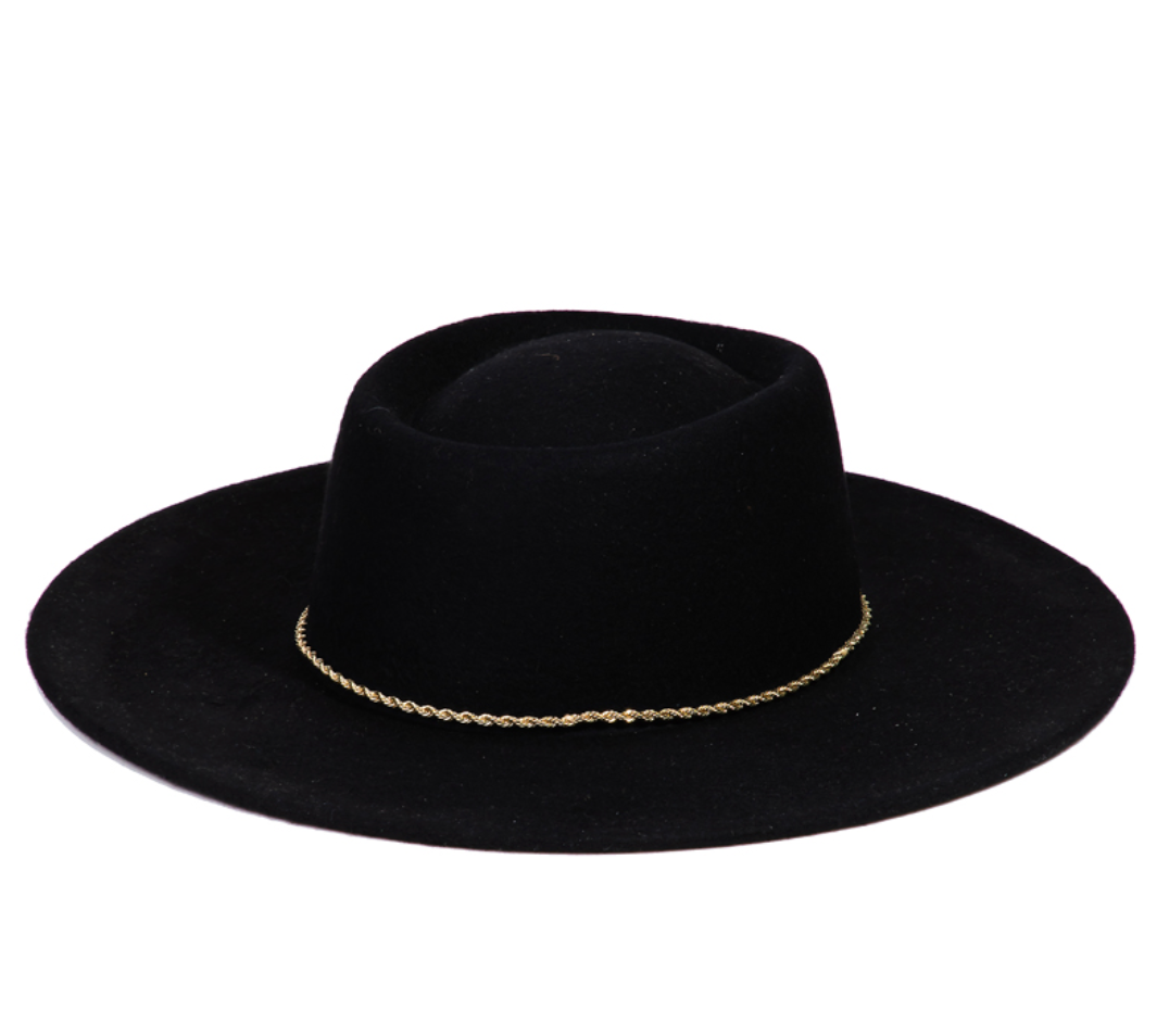 Pork pie hat with wide brim sales