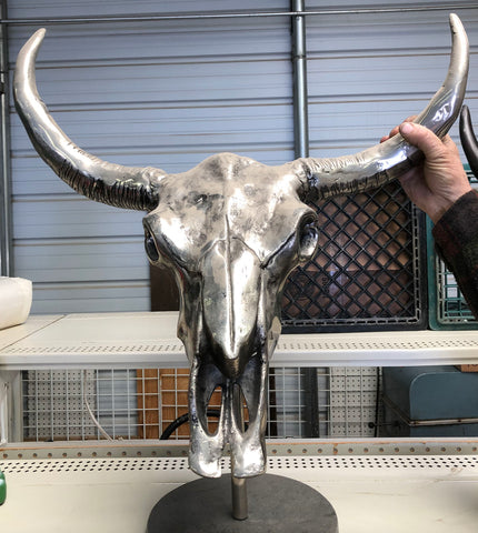 life size cast aluminum steer skull with base
