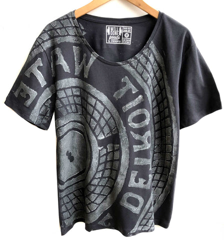 Manhole Cover T-Shirt, Detroit Tire Print, dove grey on dark grey wide neck