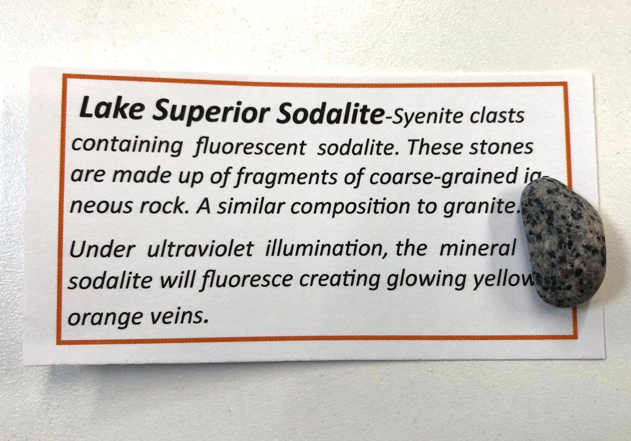 Lake Superior Emberlite, Fluorescent Sodalite from Michigan's Upper ...